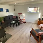 Lofoten_beach_eggum_cabin *